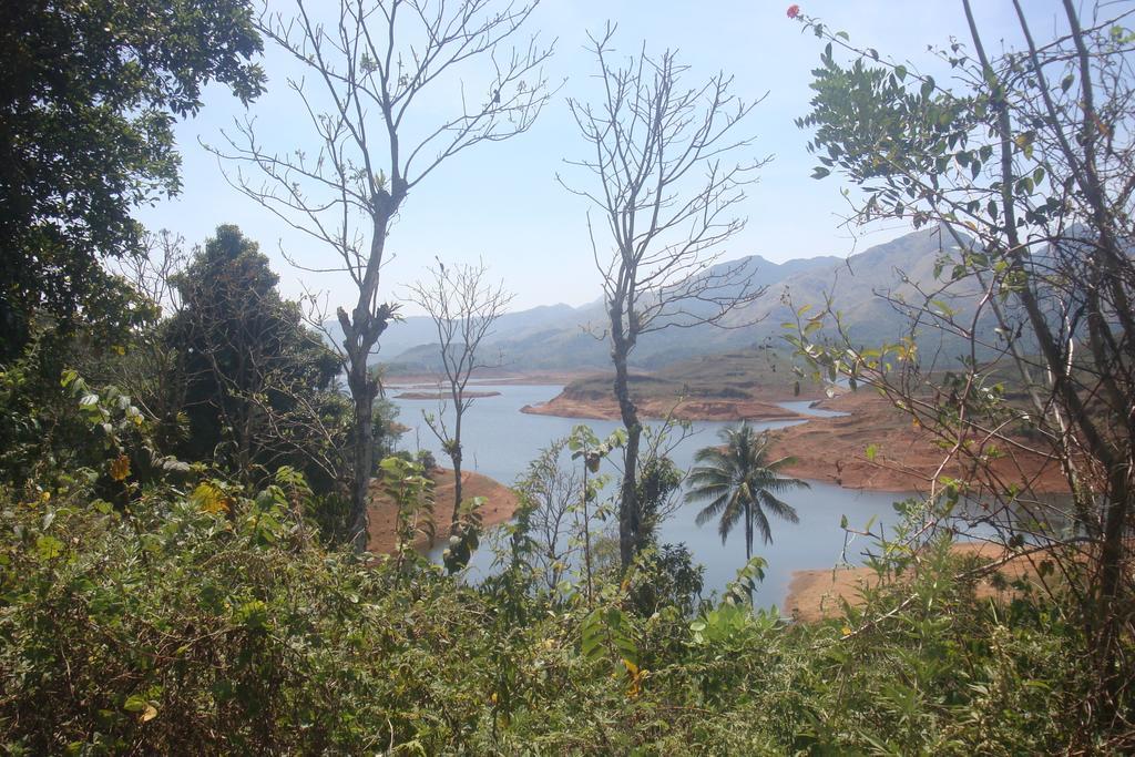Wayanad Gate Resort Mananthavady Esterno foto